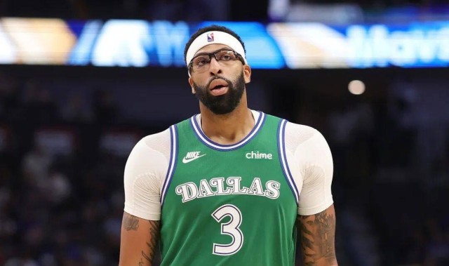 华体会官方网站-炸裂内幕！戴维斯亲口讲述被湖人交易换东契奇全过程